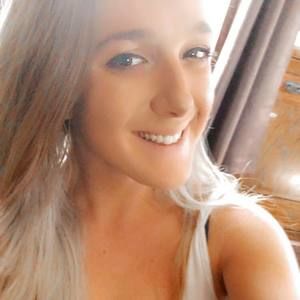 Meet your Posher, Isabella